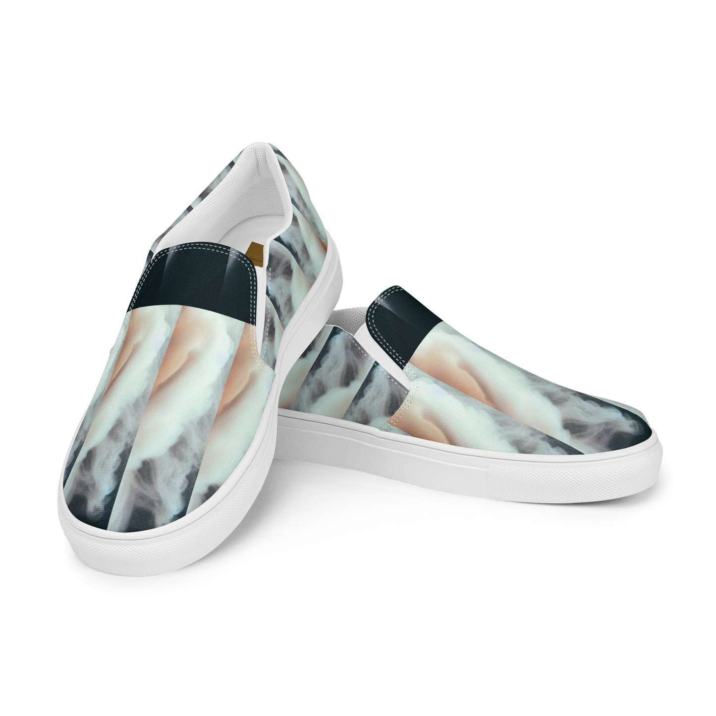 Women’s slip-on canvas shoes