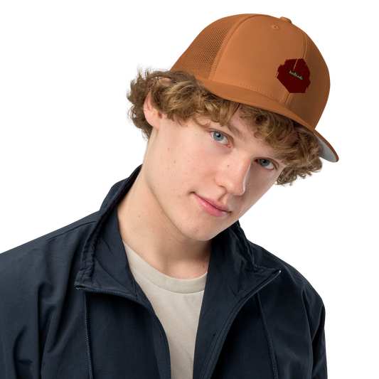 Closed-back trucker cap