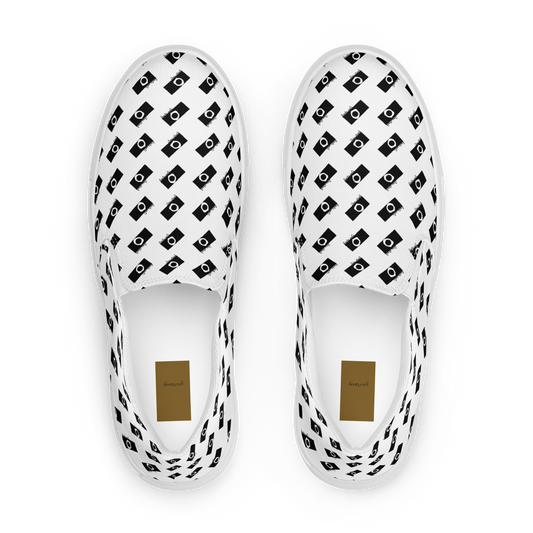 Men’s slip-on canvas shoes